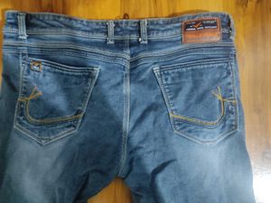 Twills Denim Jeans | Size 34