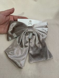 High Quality Velvet Bow Clip