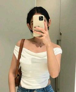 White Top🤍🌷