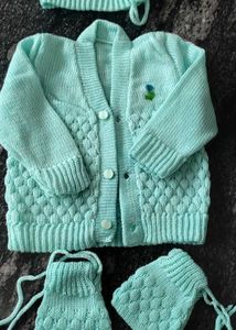 Cute Baby Knit Set, with cap and booties
