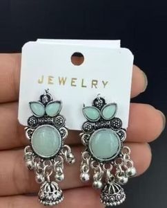 4 Stunning Earrings pair