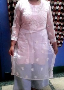 Chikankari Pink Kurti