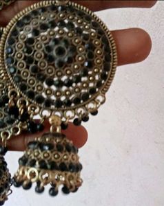Beautiful Black Jhumka