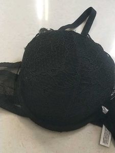 40C Black Lace Bra