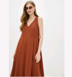 Brown Sleeveless Dress