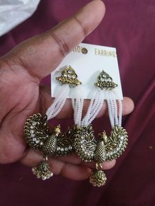 Earings