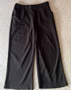 Black Capri Pant