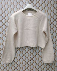 New with tag Pinterest Stylish White Crop pullover