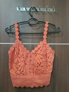lace crop top