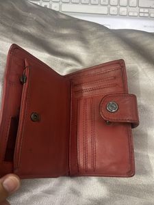 Bi-fold Button Leather Wallet