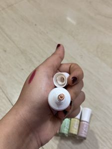 Flossy Cosmetics Highlighter And Popxo Nail Paints