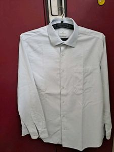 Men&#39;s White Shirt