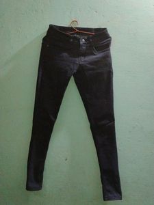 Top And Black Jeans Combo