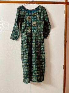 Embroidered Floral Kurta
