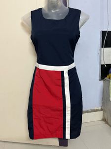 Tokyo Talkies Navy Blue &amp; RedColourblocked Sheath