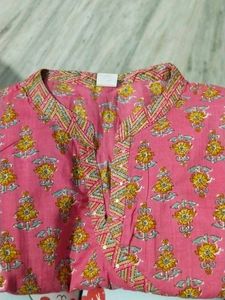 Pink Floral Print Kurti