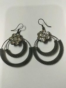 Hoop Earrings with Rhinestone Flower