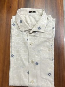 Atlas Cream Patterned Button-Down Shirt