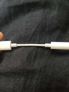 Apple Headphone Lightning To 3.5mmJack Adapter