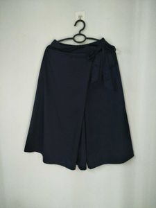 Uniqlo Wrap Culottes
