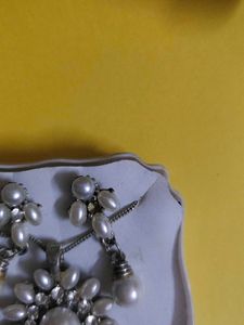 Pearl Chain