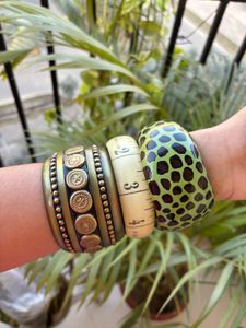 Viral Y2k bangle stack