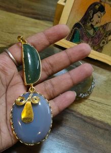 Semi-precious stone pendant