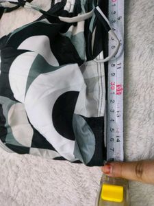 Abstract Print 💚38Bikini Top