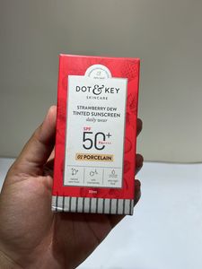 Dot And key tinted Sunscreen Shade 01 porcelain