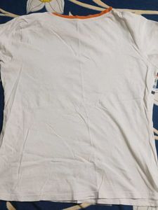 Women&#39;s White Tshirt