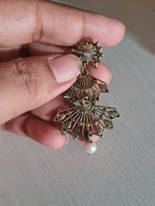Earing 4