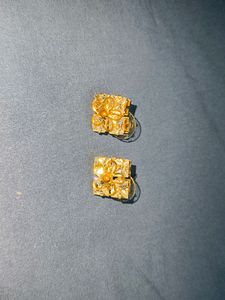 Earings Pair