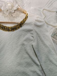 White Causal Top