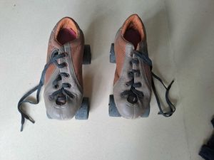 Roller Skate Sized 7