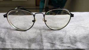 Eyeglass