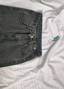 Straight Jeans