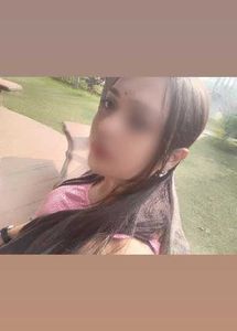 pink sleeveless kurti with free jhumka