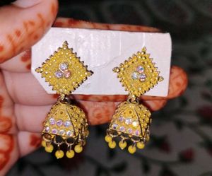 Preety Earings