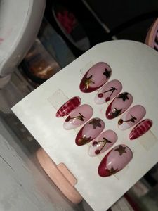 Press-on Nail Set