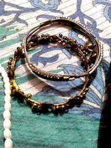 Jewellery Sets And Accessories