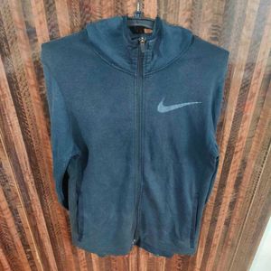 Nike Solid Hoodie - Chest 36