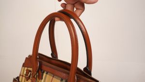 Burberry Vintage Check Tote