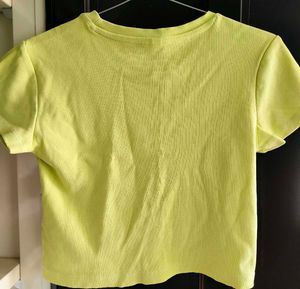Yellow Ribbed Crop Tee – H&amp;M Divided (Size S)