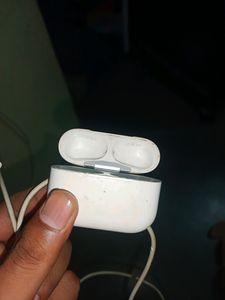 APPLE earbuds Case Only .