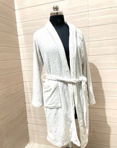 ZARA Pintresty Bathrobe