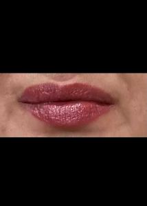 VIRAL REVLON HIGH SHINE LIPSTICK