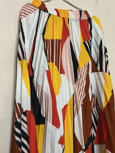 Multi-Coloured Print Pleated Skirt😍