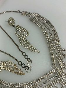 Rhinestone Necklace &amp; Earring Set