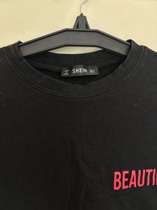 SHEIN INITIAL PRINTED CROP TOP