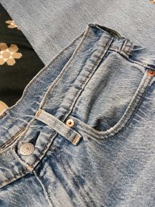 Levi's 505 Jeans - Classic Denim